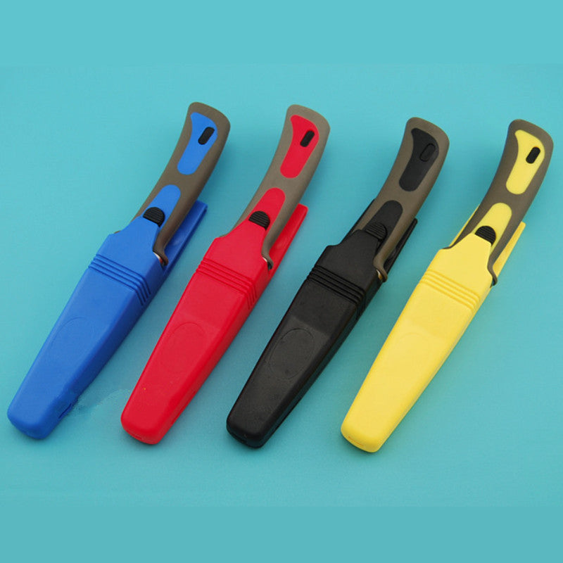 Unleashing the Outdoors: The Ultimate Hunting Knife